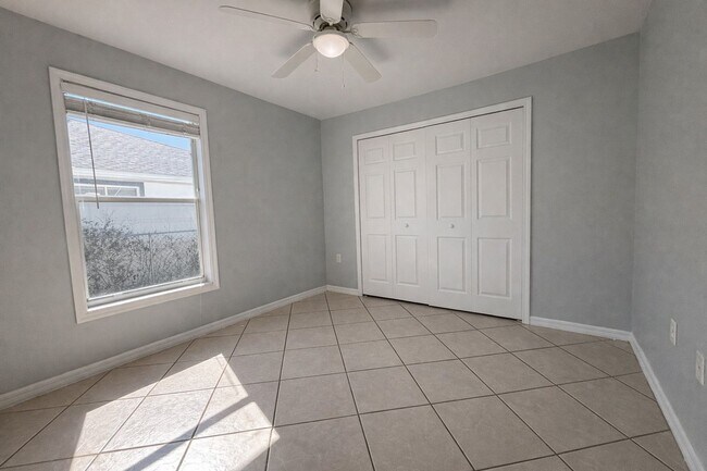 Photo - 3216 SW 7th Pl Unidad 3216 SW 7th Pl