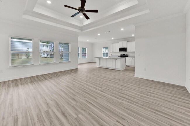 Photo - 28 Krewe Cir