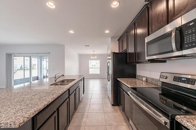 Photo - 369 Annabelle Way