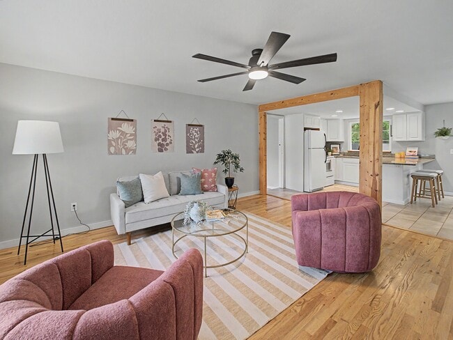 Photo - 11822 Carter Ave SW