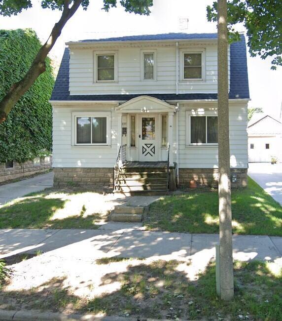 Photo - 609 N 52nd St Apartment