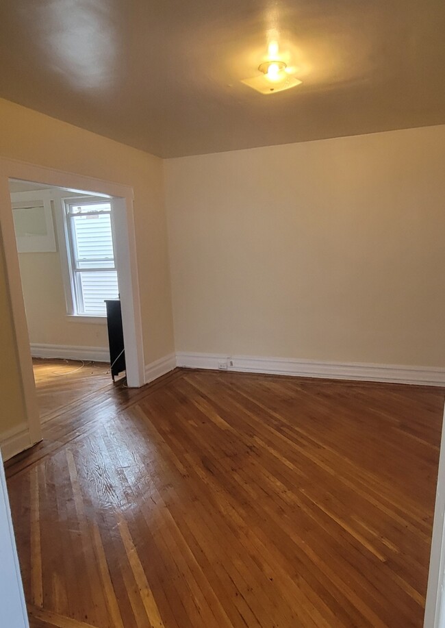 Photo - 82 Smith St Apartments Unit #2