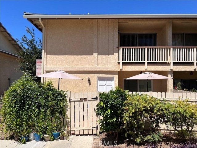 Building Photo - 8055 Canby Ave Rental