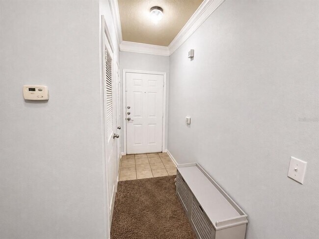8848 Villa View Cir Unidad 207