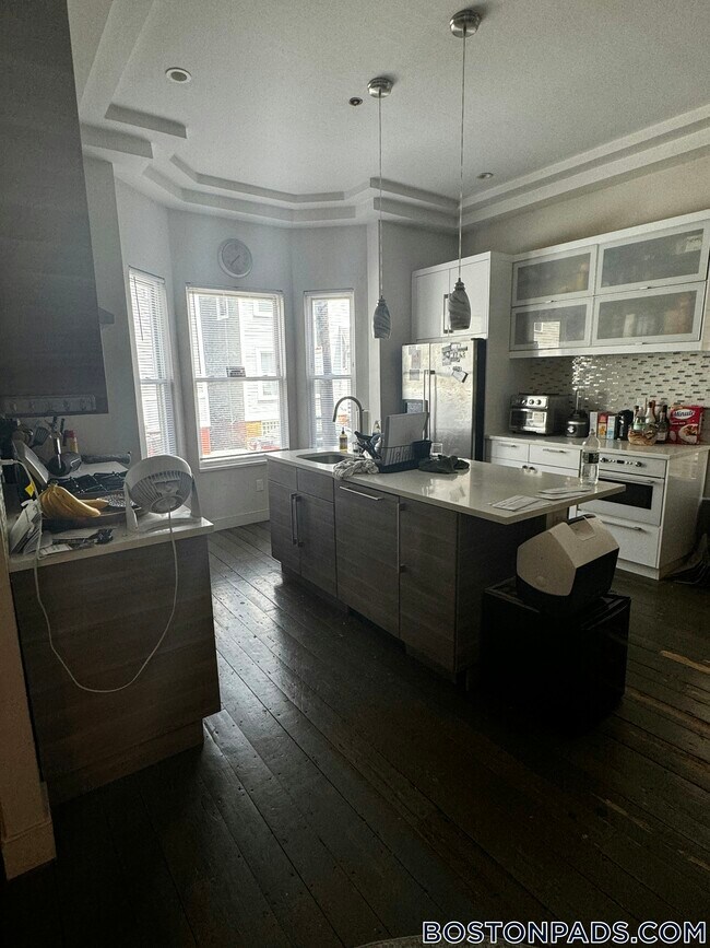 Photo - 24 Washburn St Unidad 1