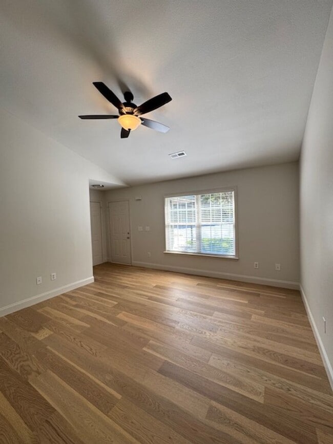 Photo - Welcome to this Single-Story Living with 3...