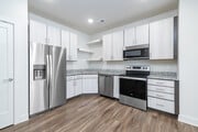 3BR, 2.5BA - 1,700SF Kitchen