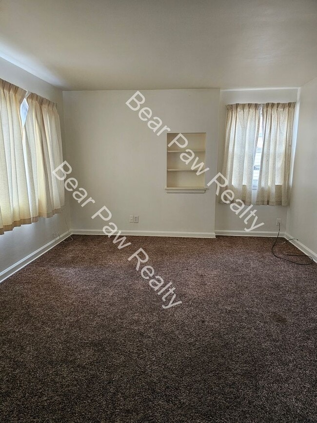 Photo - 708 W 1st Ave Unit Apt 3