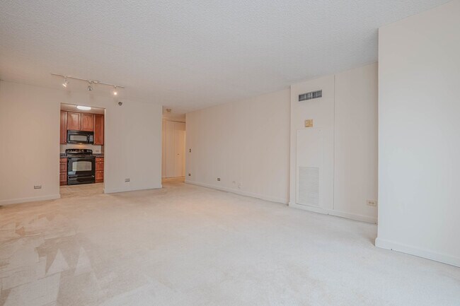 Photo - 200 N Dearborn St Unit 2105