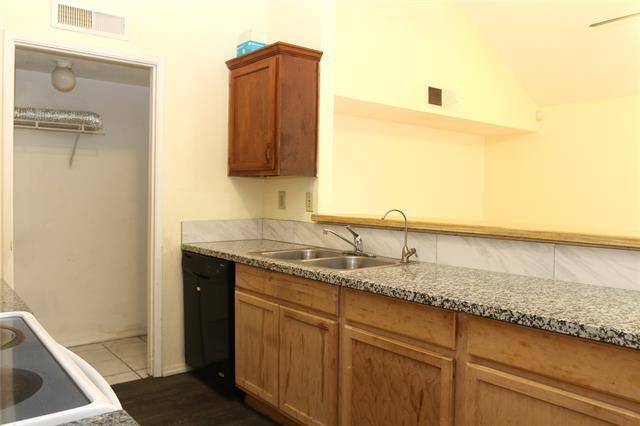 Photo - 2443 Limestone Dr