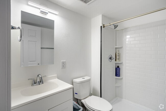 Studio - 220SF - Bathroom