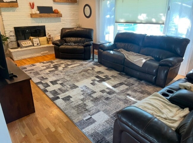 Photo - Adorable 3 bed 3 bath Home!