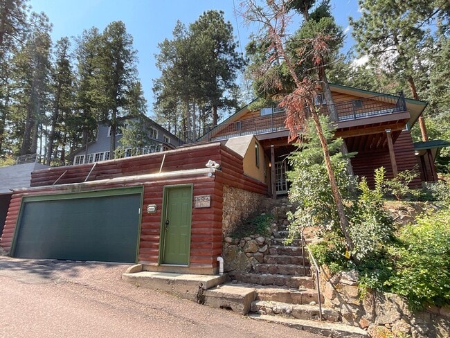 Building Photo - 3 Bedroom Home Available Near Old Stage Rd...