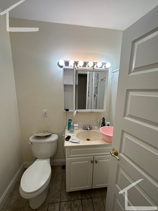 Photo - 2BR 2Bth unit. Great location! Walk to T, shops, restaurants.