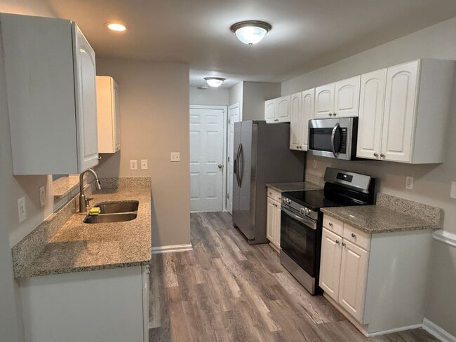 Photo - 6617 Cedar Cliff Dr