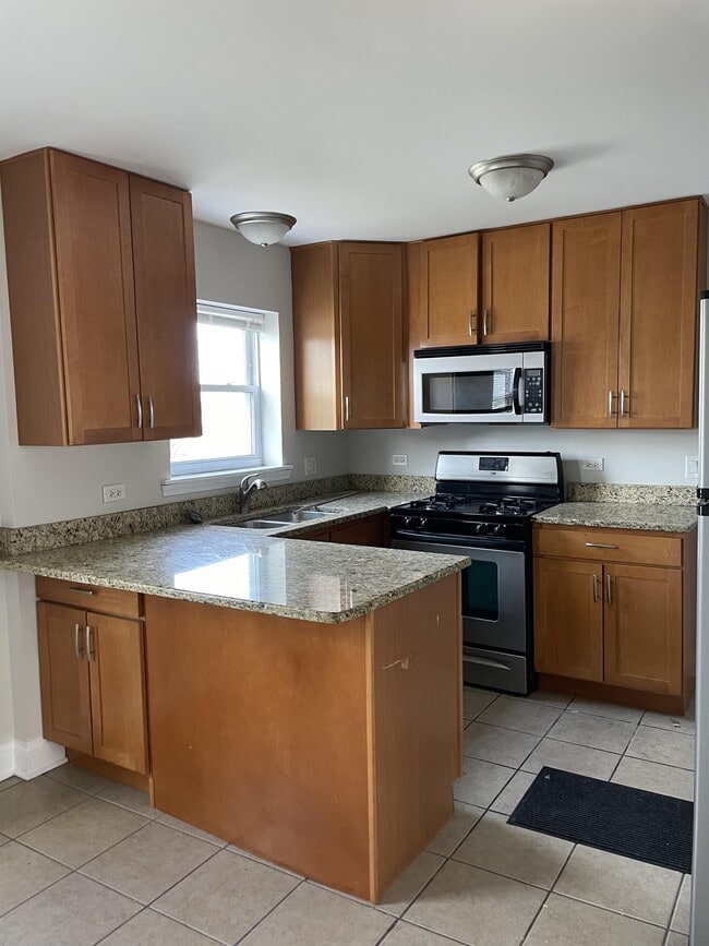 Photo - 301 Bluff Ave Townhome