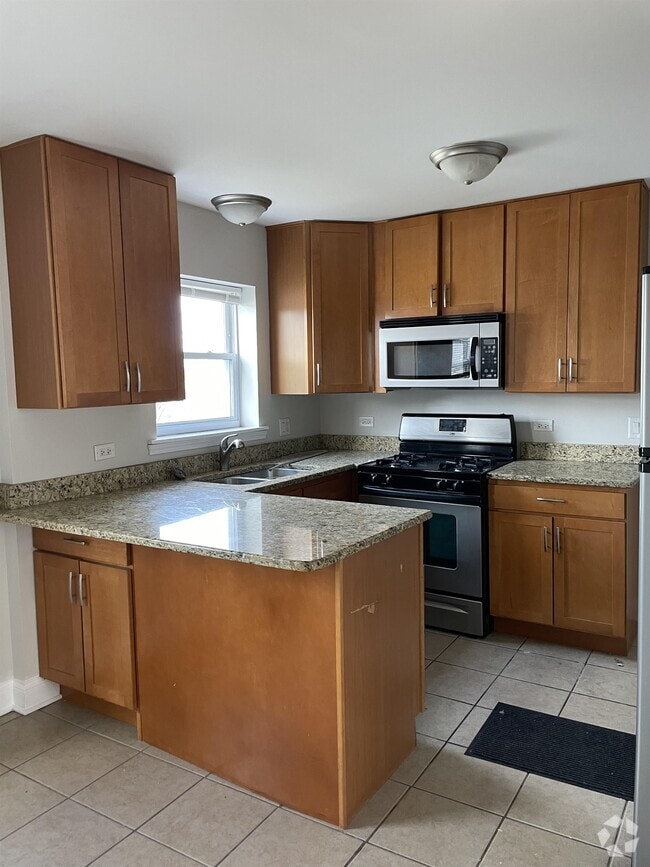 Building Photo - 301 Bluff Ave Rental