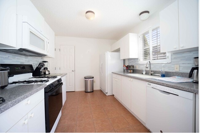 Photo - Seasonal 2BR/1BA Villa in Quail Ridge Vill...