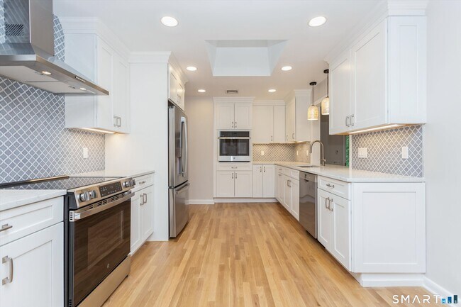 4 Nappa Ln
