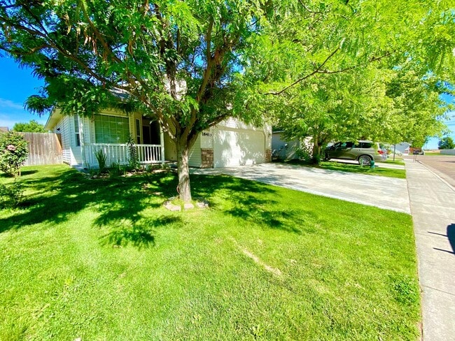 Photo - 3 bedroom 2 bath Walking Distance to Sage Valley Middle School