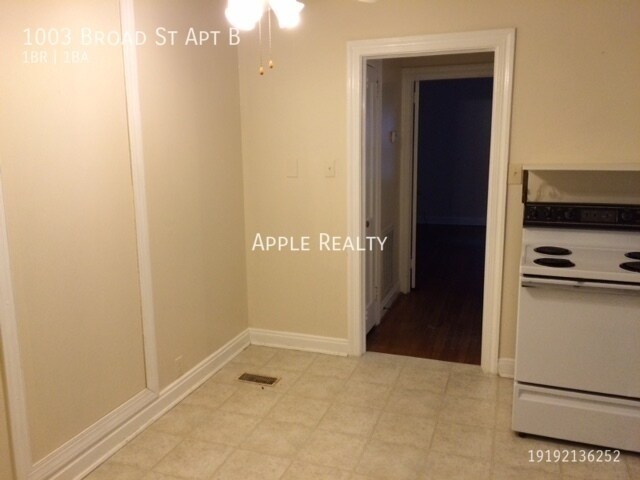 Photo - 1003 Broad St