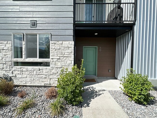 Photo - 1011 W 430 S