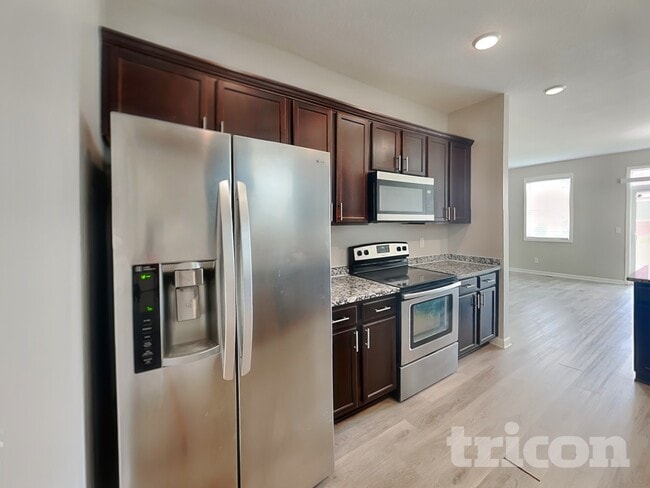 Photo - 5530 Utah Ave N