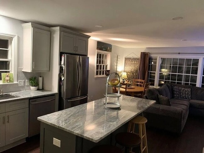 Photo - 2933 Telford Pl