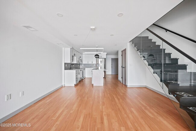 Photo - 510 Ocean Ave N Unidad 14