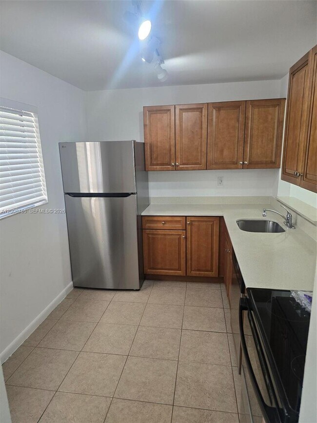 Photo - 8045 SW 107th Ave Unit 323