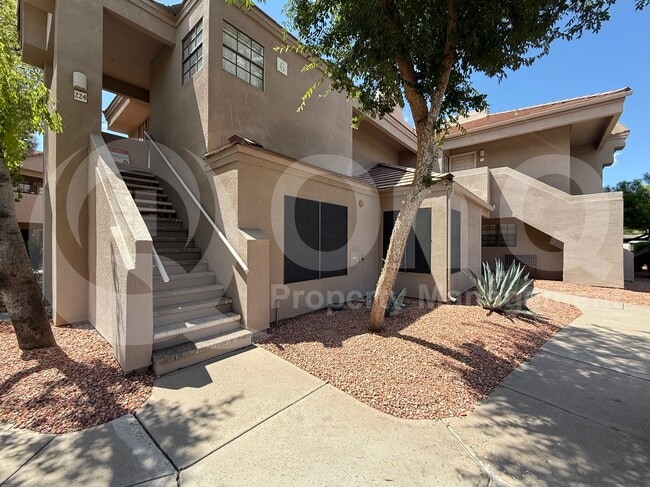 Photo - 5950 N 78th St