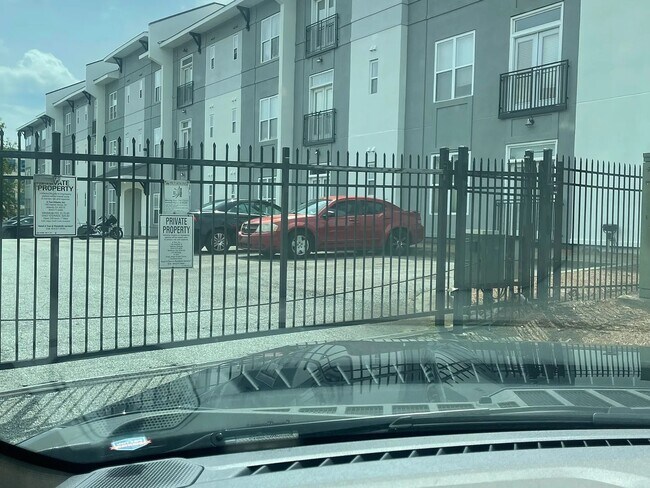 Photo - 502 Pryor St SW Unit 122