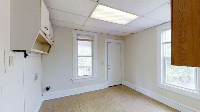 Photo - 79 E 7th Ave