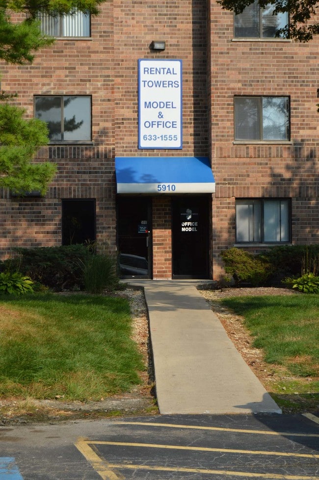 Towers of Edgewater Apartments Tinley Park, IL
