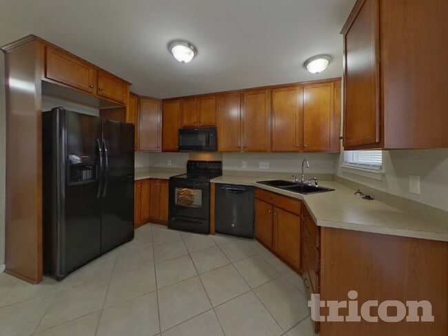 Photo - 7804 Royce Hall Ln