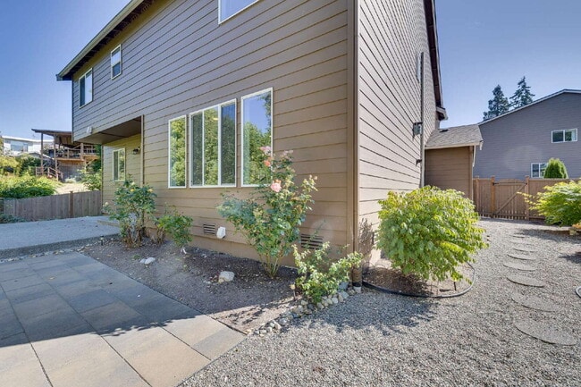 Photo - Stunning & Spacious Lynnwood Rental Available Now!
