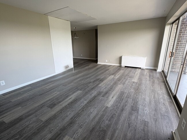 Photo - Spacious 3-Bedroom Apartment in Bladensbur... Unidad 704