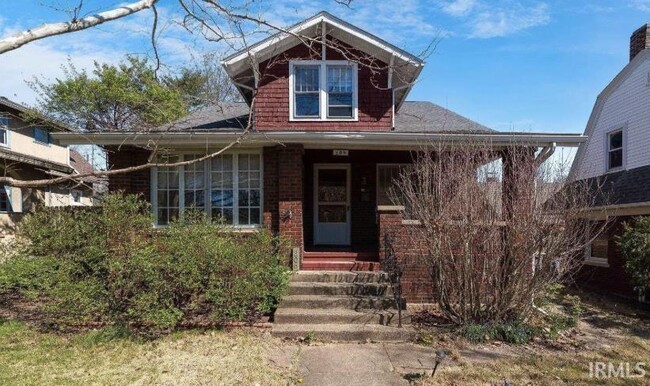 Photo - 306 Sylvia St House