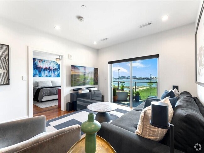 Building Photo - 99 Sumner St Unit 321 Rental