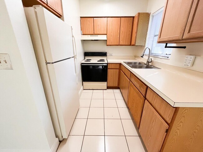 Photo - 1021 NE 8th Ave Unidad 8