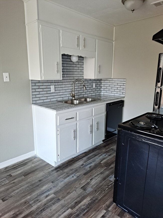 Cocina - Hillcrest Apartments