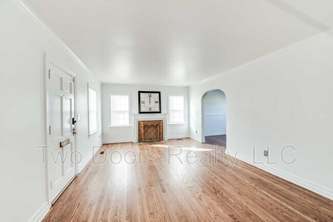 Photo - 2321 NW 25th St