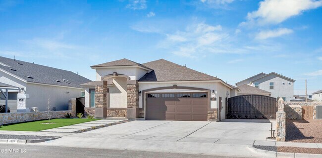 Photo - 1807 Dana Gray St