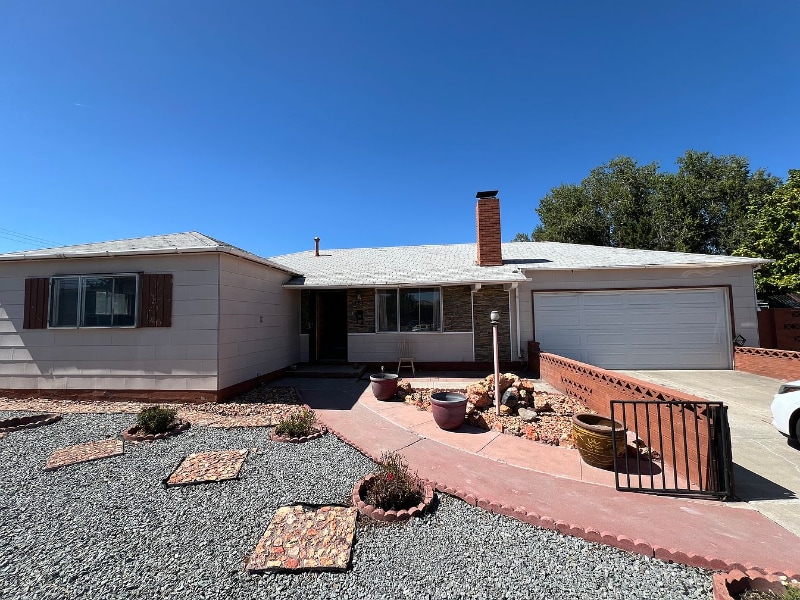 Photo - 903 Probasco Way