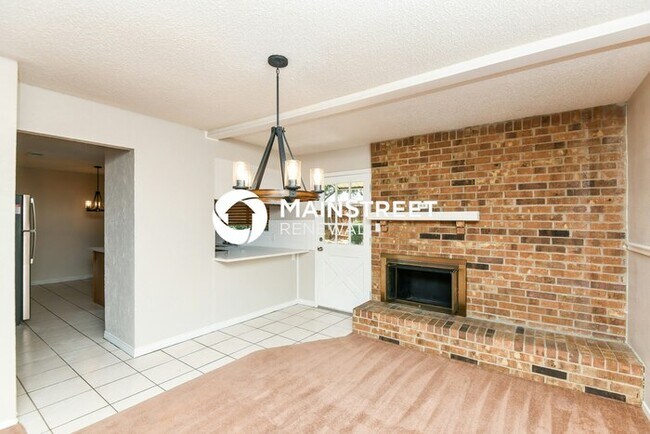 3 Bedroom Pet-Friendly Home in Grapevine, TX with Main Street Renewal