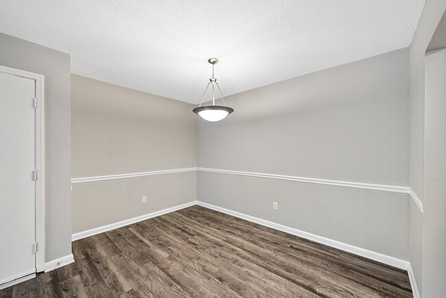 Rocky Creek Apartments