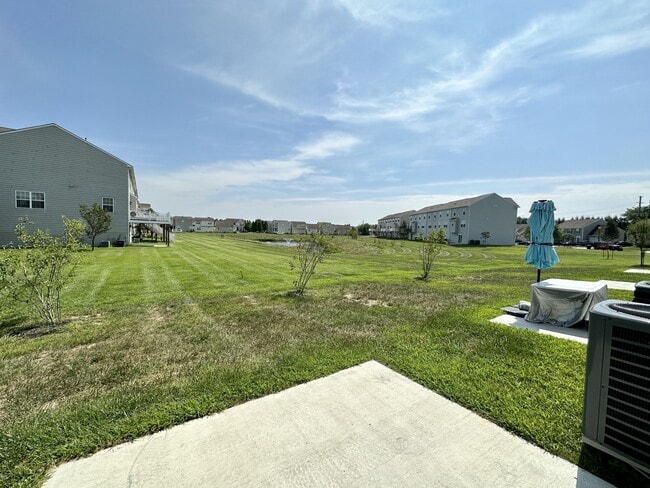 Photo - 137 Lexington Pl