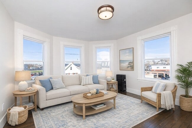 Building Photo - 180 Shirley St Unit 3