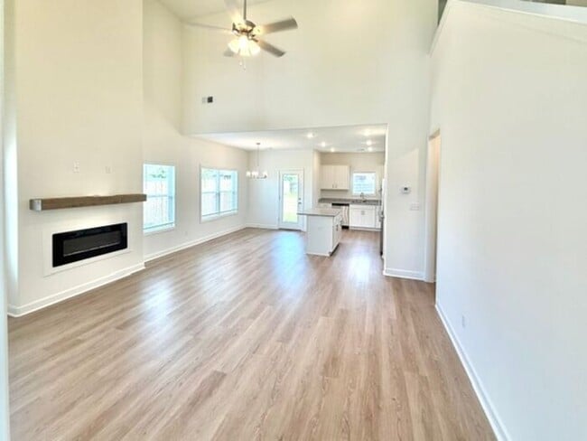 Now Leasing a 4-bedroom 3 bath home in Oakland, TN