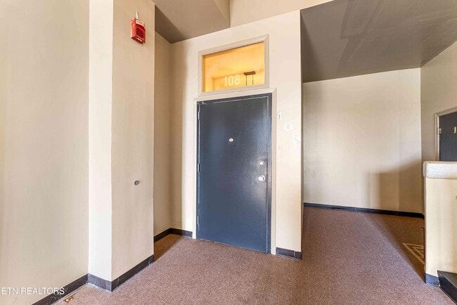 Photo - 523 N Bertrand St Unidad 108